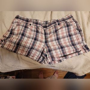 Plaid fabric shorts